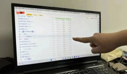qq上吃瓜爆料的群,QQ吃瓜爆料群背后的热点事件追踪
